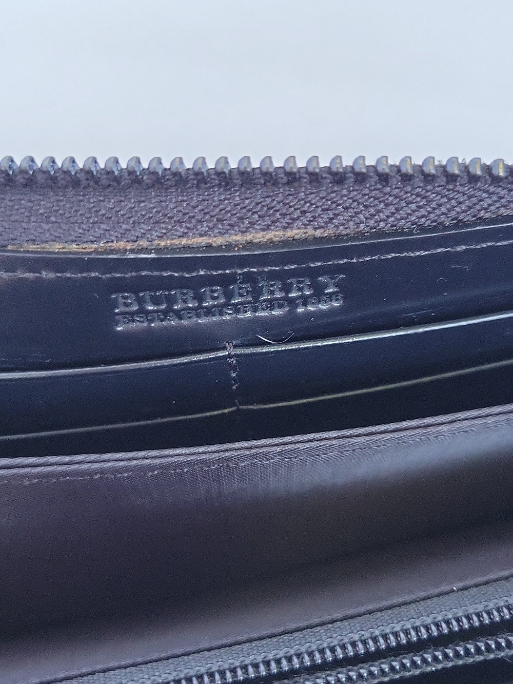 Burberry Dark Brown Leather Zip Card Wallet with Logo Stamp - Picture 4 of 8